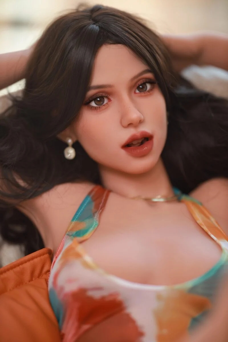 Nina 161 cm Real Doll met Natuurlijke Uitstraling Premium TPE Materiaal en Verfijnde Details 2 Nina 161 cm Real Doll met Natuurlijke Uitstraling Premium TPE Materiaal en Verfijnde Details - Afbeelding 2